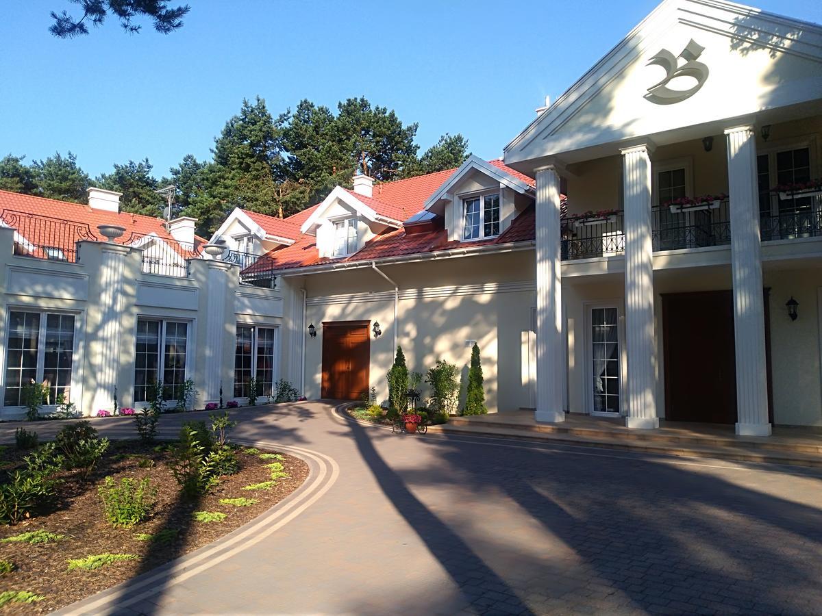 Basniowa Hotel Wyszkow Ngoại thất bức ảnh